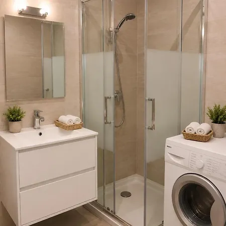 Apartmán Le Heliodore , Air Conditioning, Beaches 5 Minutes Away On Foot