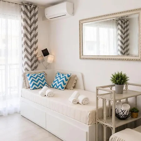 Le Heliodore , Air Conditioning, Beaches 5 Minutes Away On Foot * Antibes
